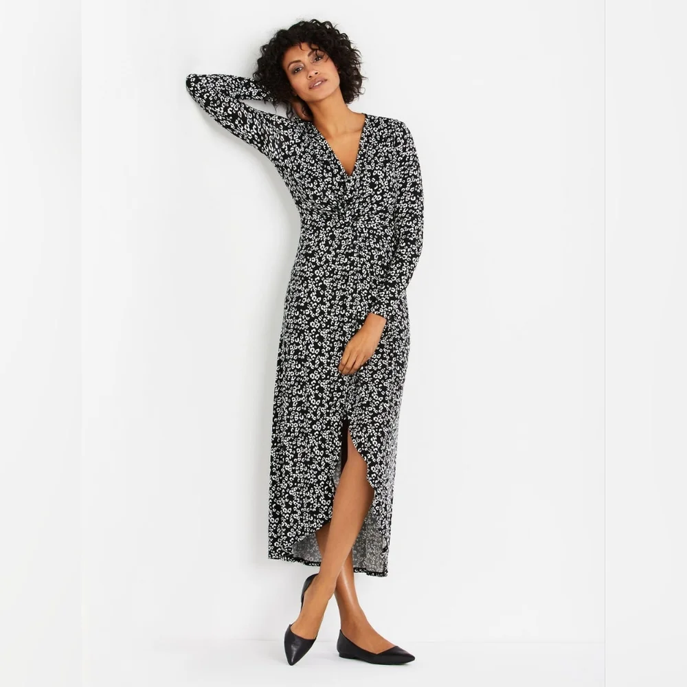 A Pea in the Pod HIGH-LOW HEM LIFT UP NURSING DRESS - Picture 1 of 9